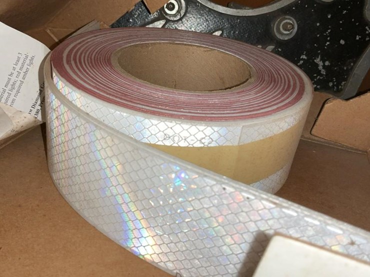 #753-•-grinder-stones,-spider-gauge,-bearings-and-miscellaneous-parts-image-49