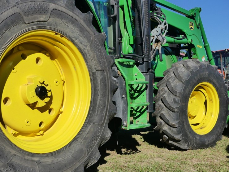 john-deere-6105m-image-5