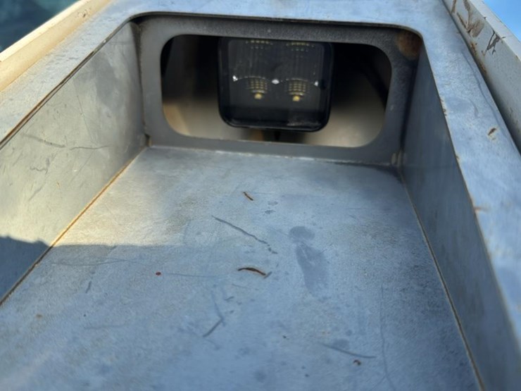 2018-takeuchi-tl8-image-48