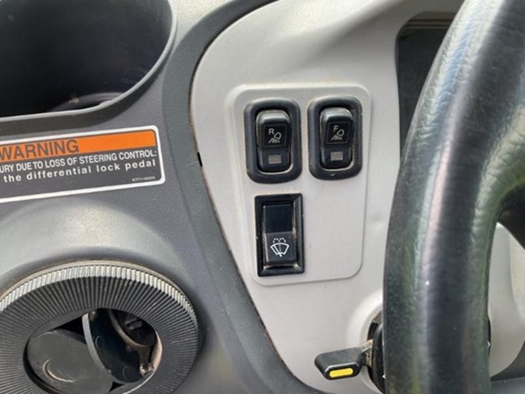 2009-kubota-rtv1100-image-18