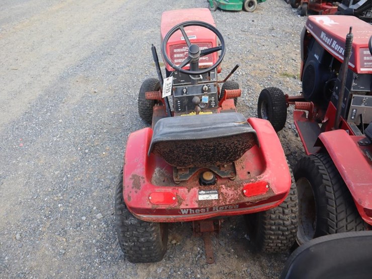 wheel-horse-lawn-&-garden-tractor-image-7