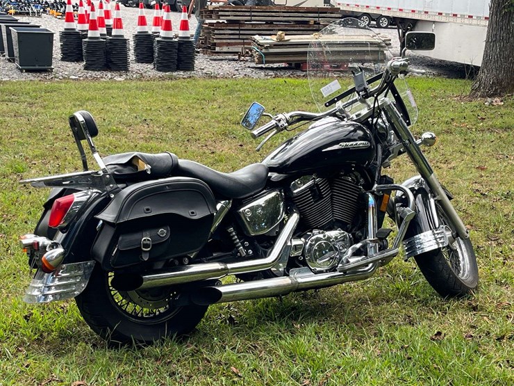 1998-honda-vt1100c3-shadow-aero-motorcycle-image-6