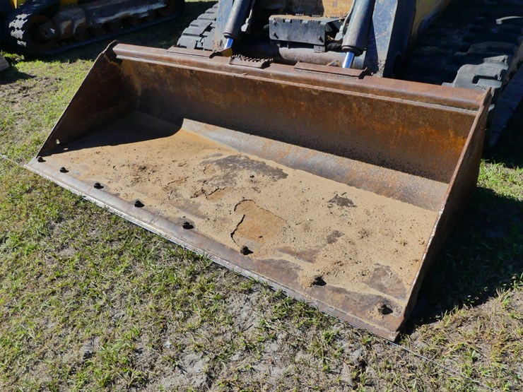 2012-deere-333d-image-12