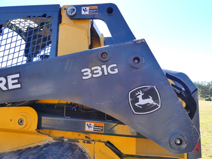 2019-deere-331g-image-8