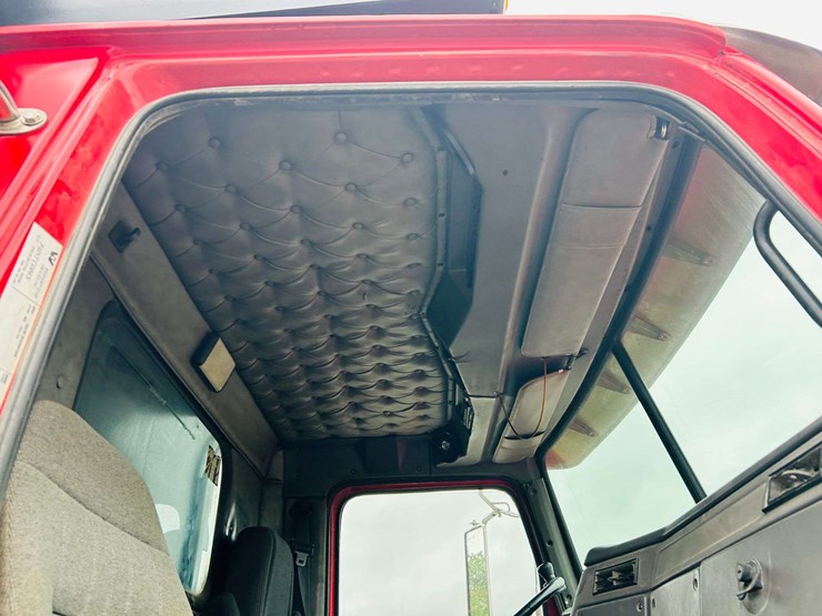 1999-western-star-4964fx-image-78