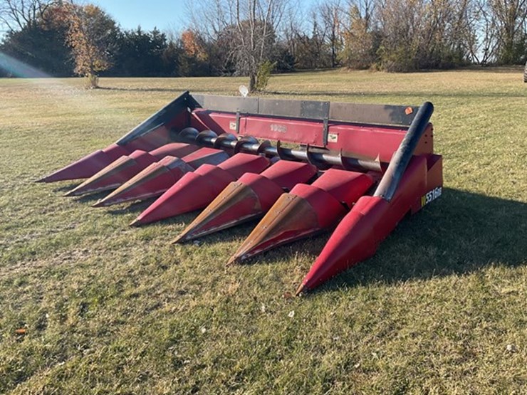 #63-•-ji-case-1063-corn-head-image-1