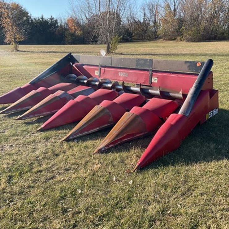 #63 • JI Case 1063 Corn Head