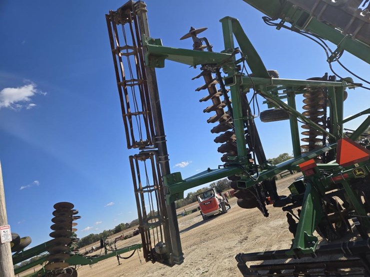 john-deere-2623vt-image-14