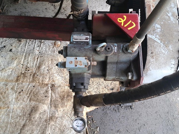 #217-•-hydraulic-pumps-image-6