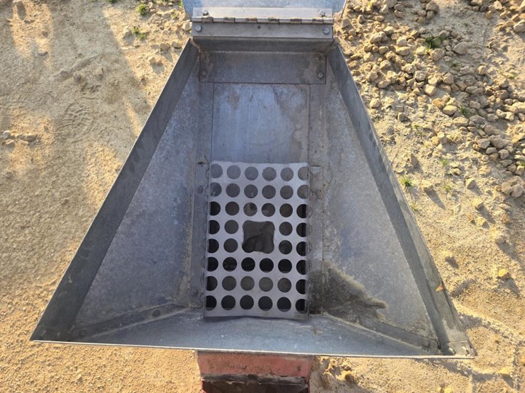 #5843-•-10-x-27-belt-conveyor-auger-image-4