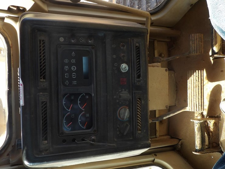 2000-caterpillar-d6m-xl-image-17