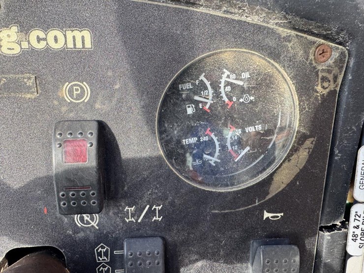 2006-jlg-g6-42a-image-31