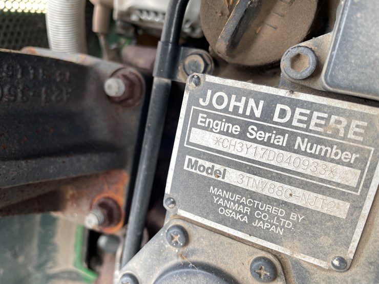 john-deere-3032e-image-73