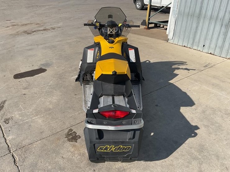 #68-•-2009-ski-doo-mxz-adrenaline-600-ho-etec-snowmobile-image-4