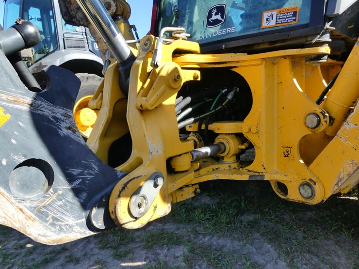 deere-410l-image-9