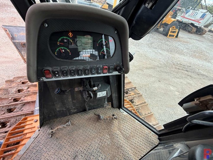 2014-case-2050m-image-19