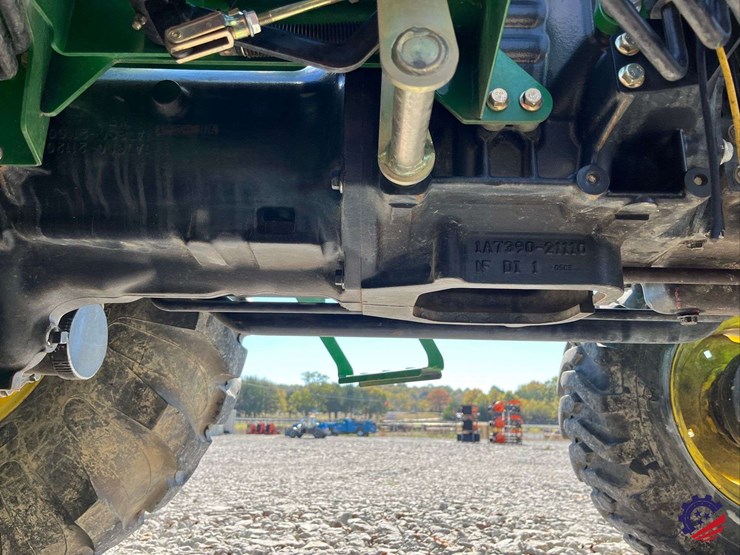 john-deere-4105-image-31