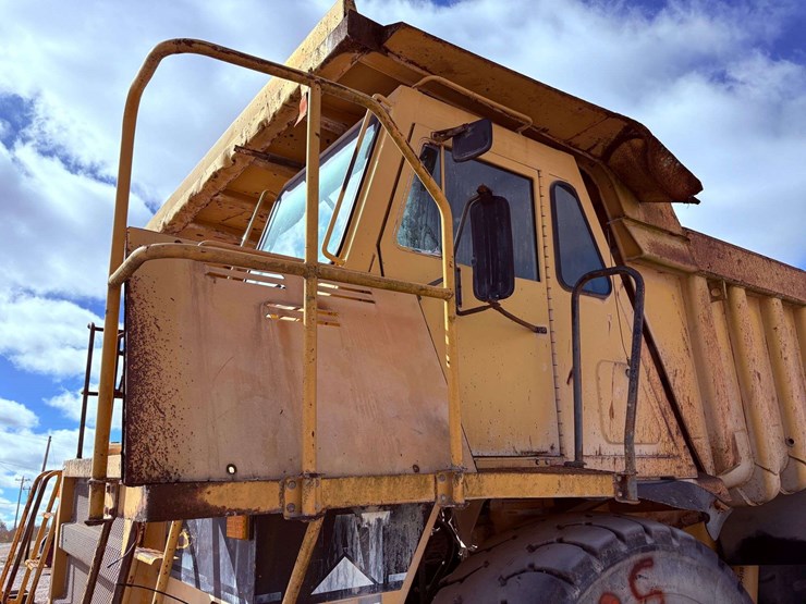 1994-caterpillar-773b-image-8