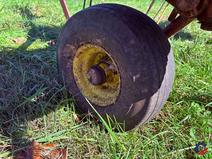 new-holland-nh163-4-basket-hay-tedder-image-9