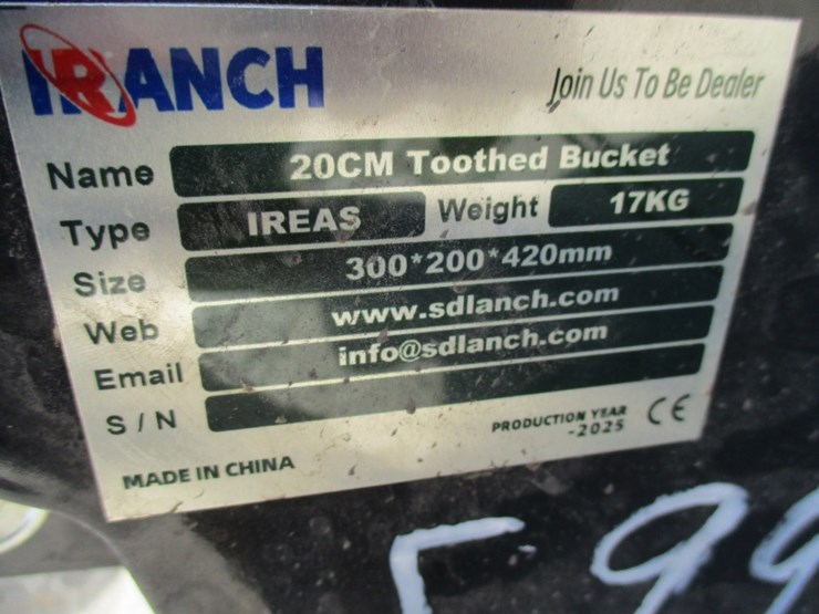 new-unused-ir-8"-mini-excavtor-tooth-bucket-image-4