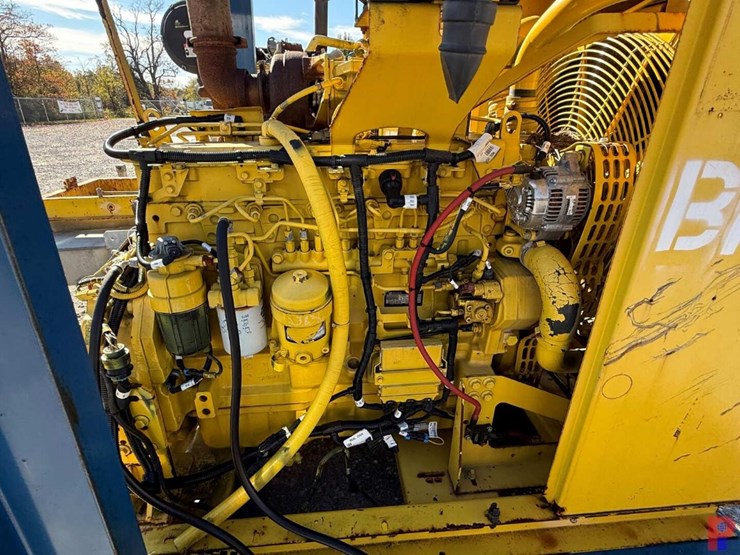 john-deere-6090hf485-image-3