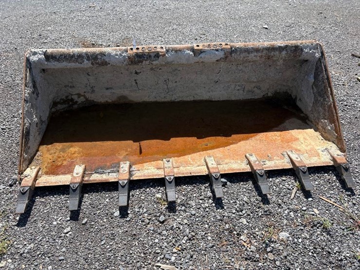 bobcat-72in-tooth-bucket-image-2