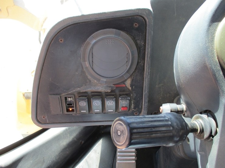 2011-liugong-842-iii-image-15