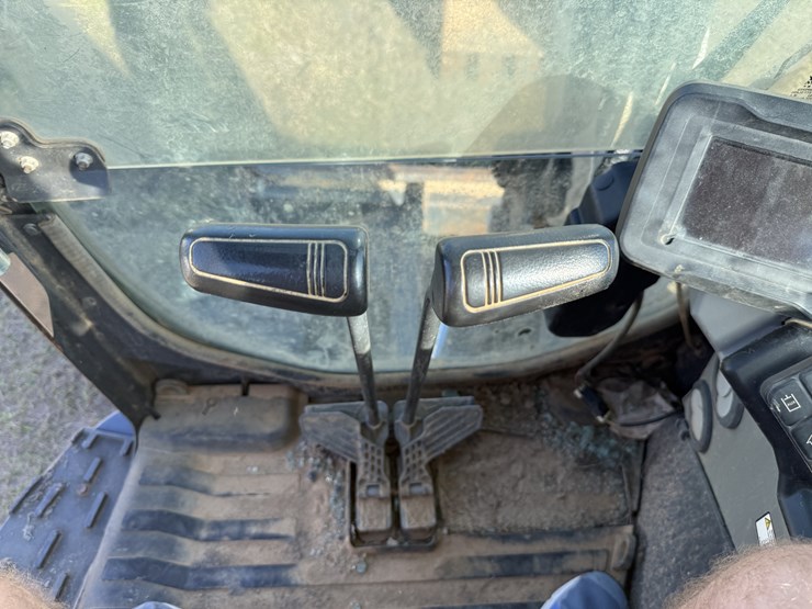 2021-bobcat-e42-image-10