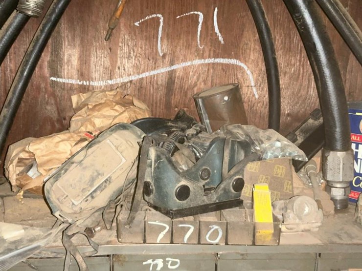 #770-•-parts-rack-of-nuts,-bolts,-washers-and-more-image-3