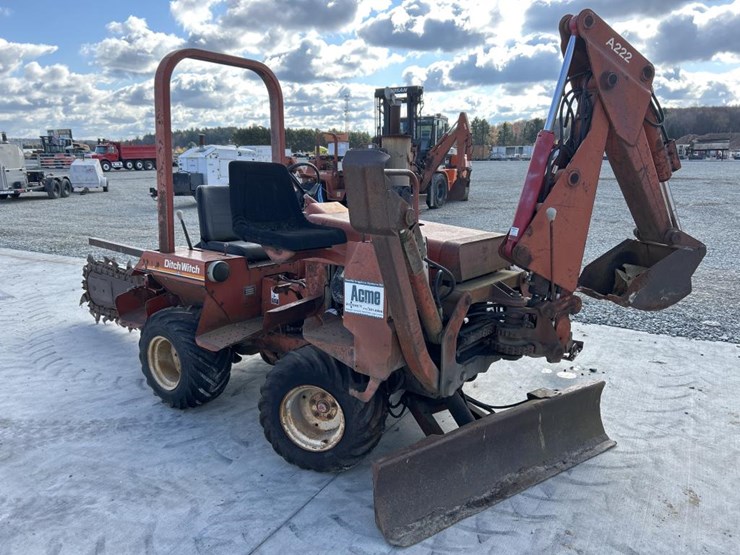 ditch-witch-2310-image-7