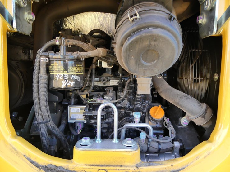 2024-john-deere-24-image-8