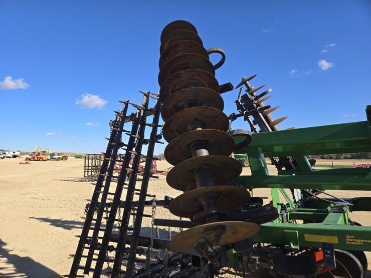 john-deere-637-image-21