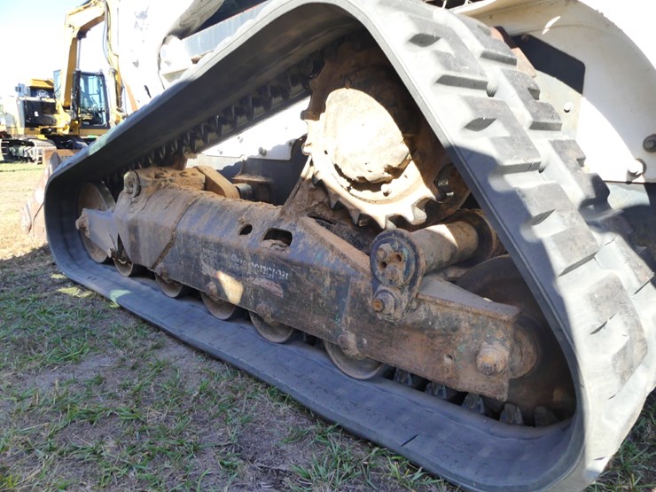 2019-bobcat-t870-image-6