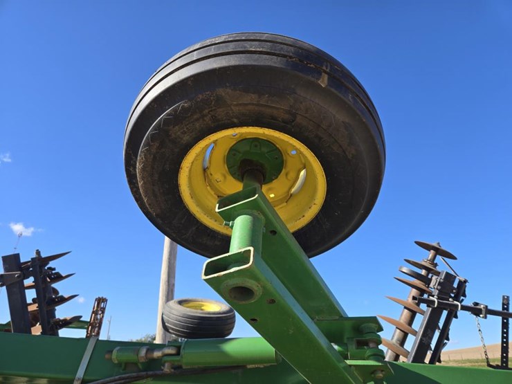 john-deere-637-image-14