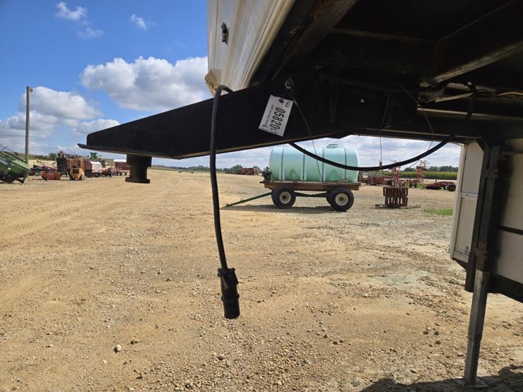 #5820-•-1997-coachmen-catalina-5th-wheel-camper-image-5