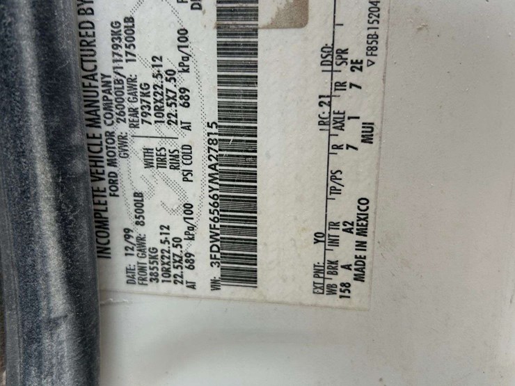 2000-ford-f650-image-59