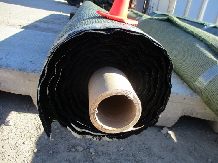 unused-roll-of-artificial-turf-image-3
