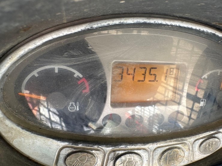 2015-bobcat-t550-image-25