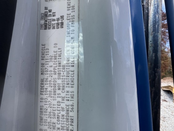 2007-freightliner-108sd-image-20