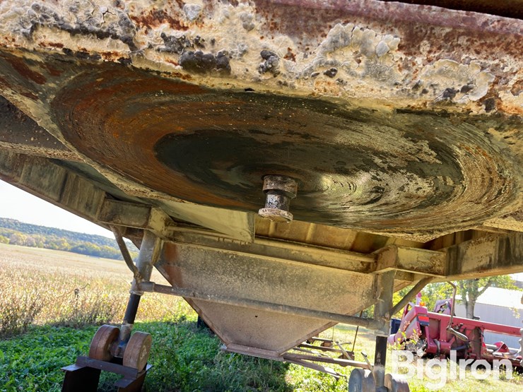 1952-shop-built-trailer-image-9