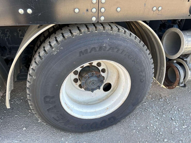 2012-international-workstar-7500-image-35