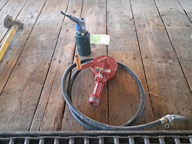 #107-•-fill-rite-gas-pump-image-8