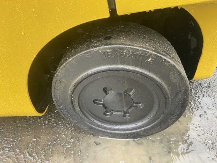 yale-50vx-forklift-image-22