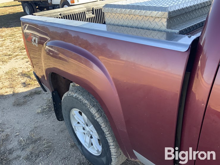 2008-gmc-sierra-4x4-pickup-image-19