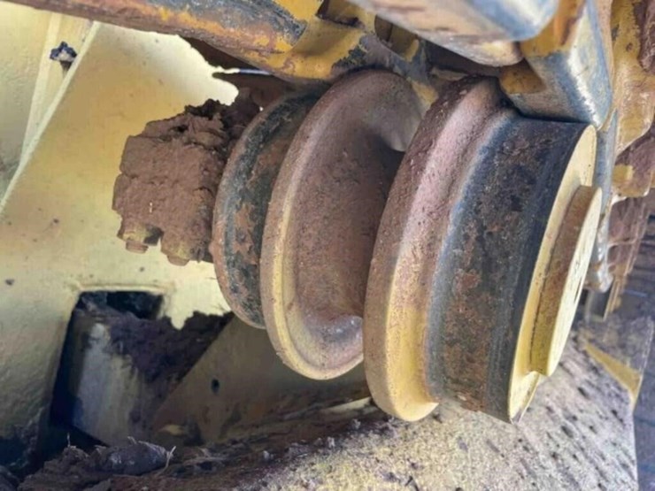 2019-deere-750k-lgp-image-21