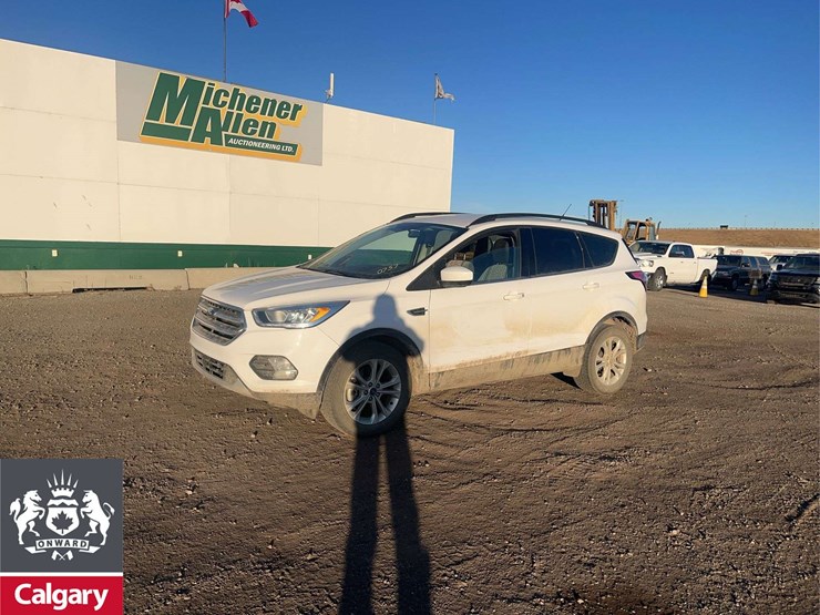 2017-ford-escape-image-1