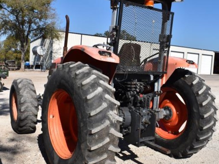 kubota-m108s-image-4