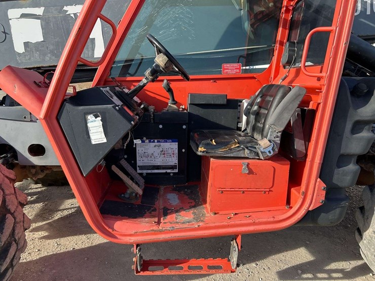 2018-skyjack-sj1056th-image-11