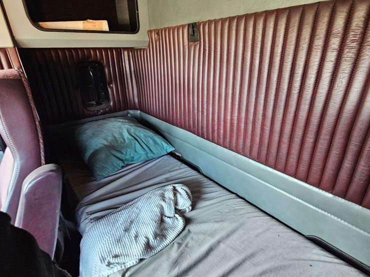 1997-kenworth-t800-image-27