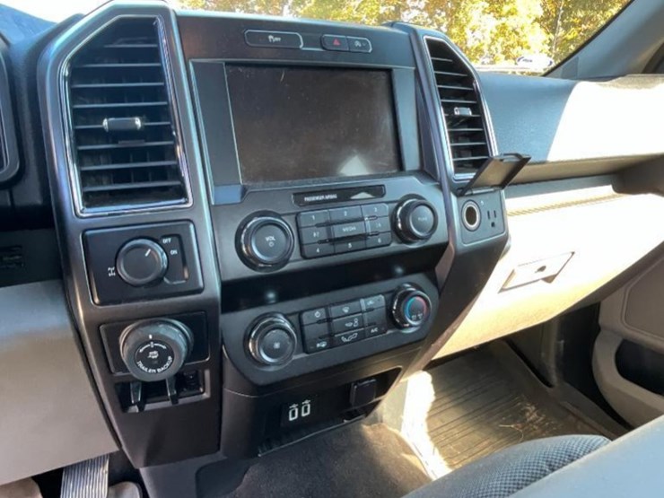 2019-ford-f150-xlt-image-21